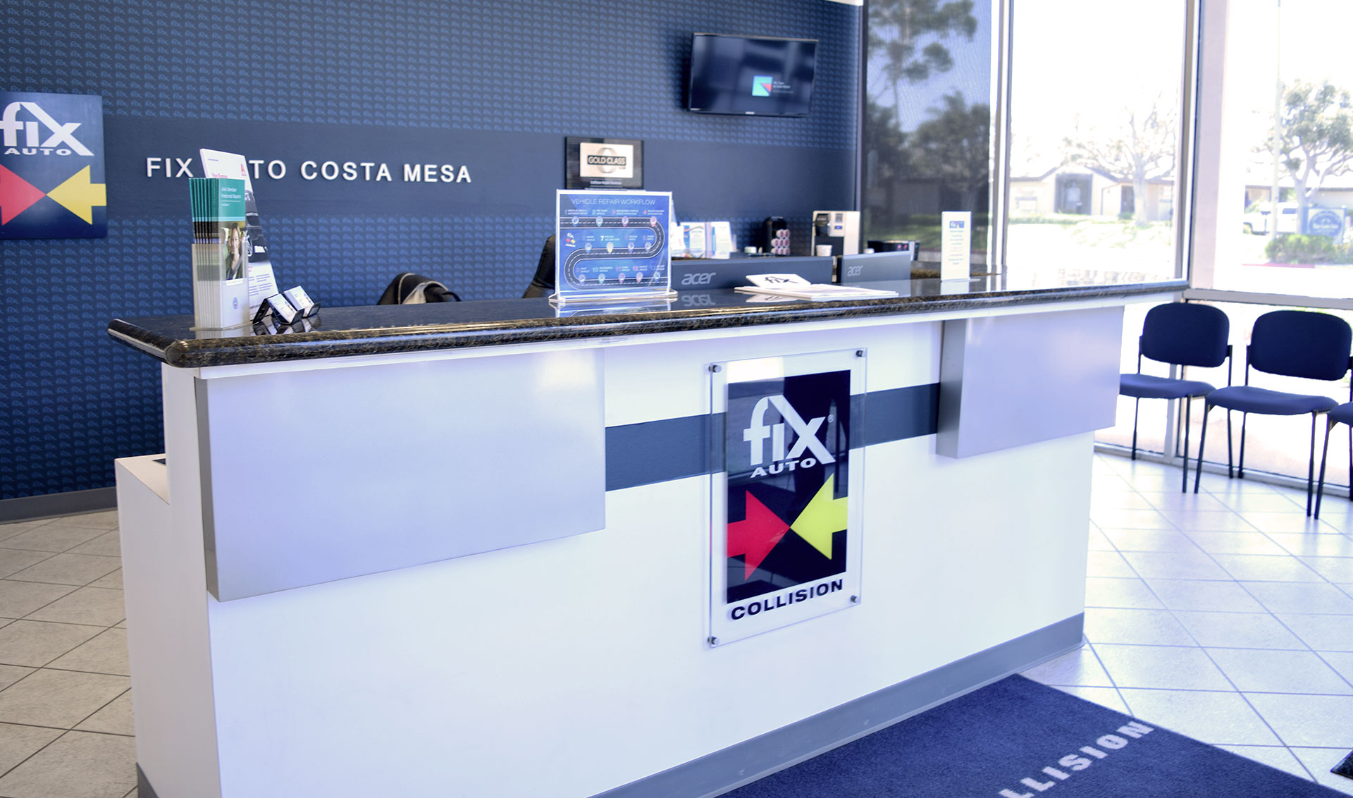 Fix Auto Costa Mesa Collision Repair Lobby and Front Desk