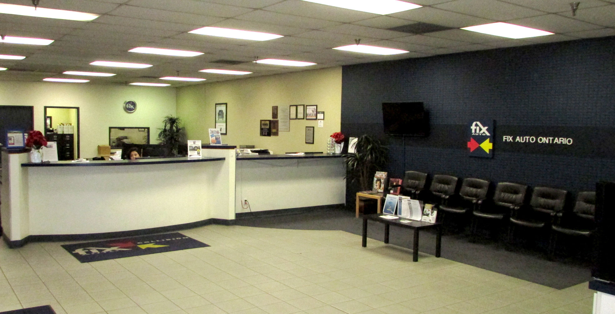 Fix Auto Ontario Collision Repair Lobby and Front Desk