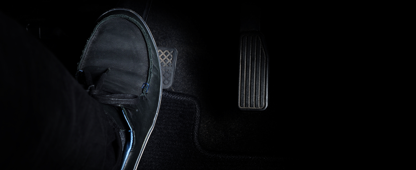 Why is My Car Shaking When I Brake? A Comprehensive Guide to Diagnosis and Repair