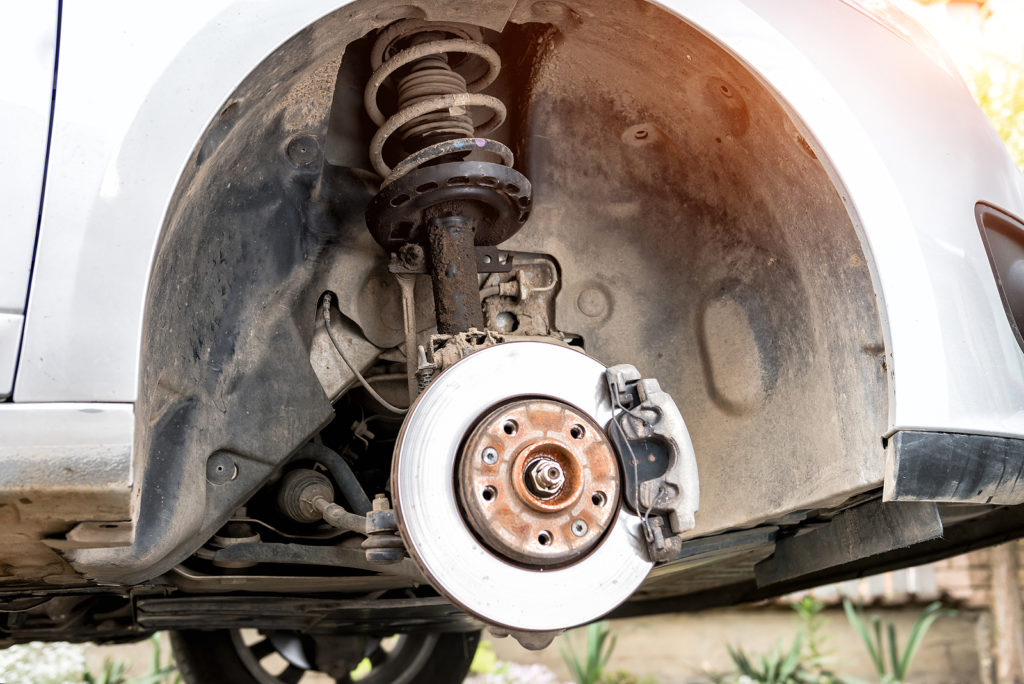5 Ways WornOut Shocks and Struts Can Cause an Accident Fix Auto USA